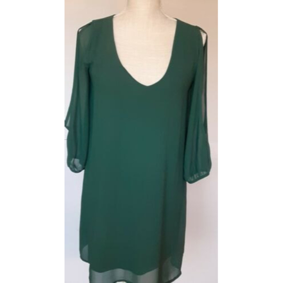 Lulu's Green Knee-length Dress with 3/4" Slit Sleeve  Size XS - Picture 1 of 7